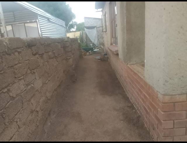 2 BEDROOM HOUSE FOR SALE IN SOSHANGUVE X